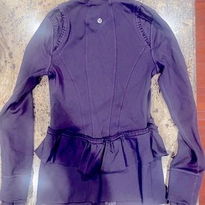 RARE! Lululemon City To Yoga Zip Jacket Sz 4 Black Swan Ruffled Peplum Purple